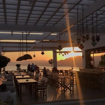 Pefkos Blue Apart-hotel 4*