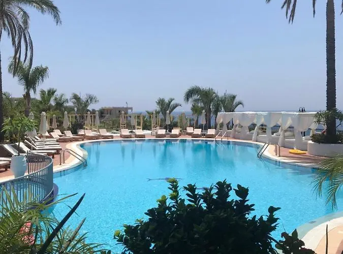 Aparthotel Pefkos Blue