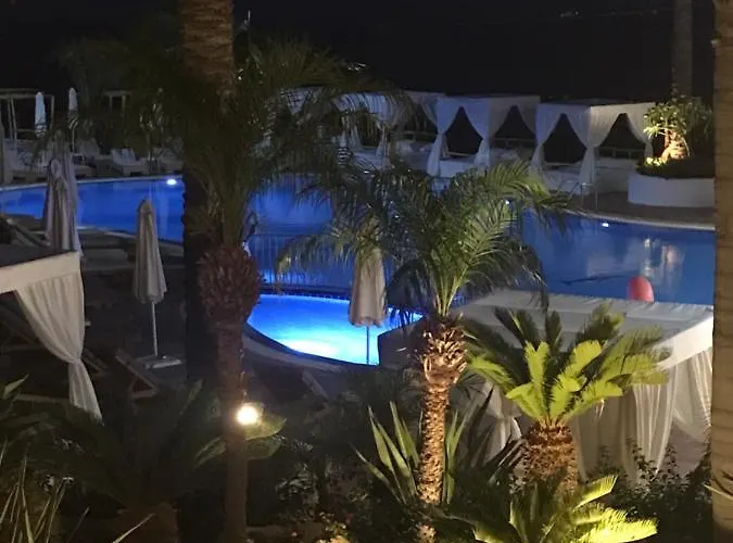Apartahotel Pefkos Blue 4*